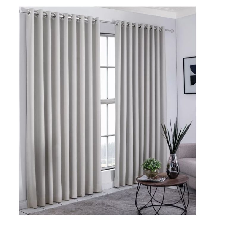 CORTINA CON ARGOLLA PARA VENTANA