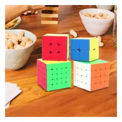 GENERICO - Pack4 Cubo Rubik Profesional de 4 Piezas Y+Regalo Stickers