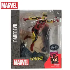 MCFARLANE TOYS - Daredevil 600 Platinum Chase Escala 1-10 Estatua Escenario