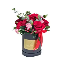 D'AMOUR - Box 4 rosas rojas y claveles