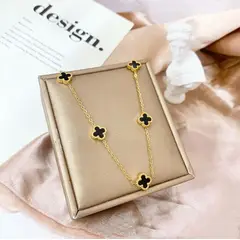 GENERICO - Collar Trébol de cuatro Hojas Negro