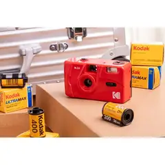 KODAK - Cámara Fotográfica de película Escarlata reutilizable, flash integrado