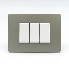 SINTHESI - INTERRUPTOR TRIPLE 01 SIMPLE Y 02 CONMUTADOR 3 VIAS S33 PLACA ARENA