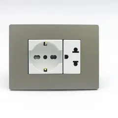 SINTHESI - TOMACORRIENTE DOBLE SCHUKO Y UNIVERSAL S33 PLACA ARENA