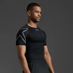 2XU - Polo Core Compression Short Sleeve Hombre