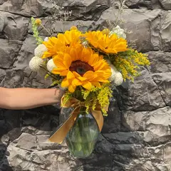 VI REGALANDO AMOR - Arreglo Floral Luz - Flores amarillas