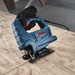 BOSCH - Sierra Caladora Eléctrica 500W 20mm GST 680