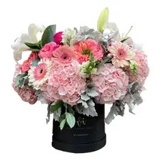 VI REGALANDO AMOR - Box Clarisse Arreglo floral premium en box - Arreglo floral