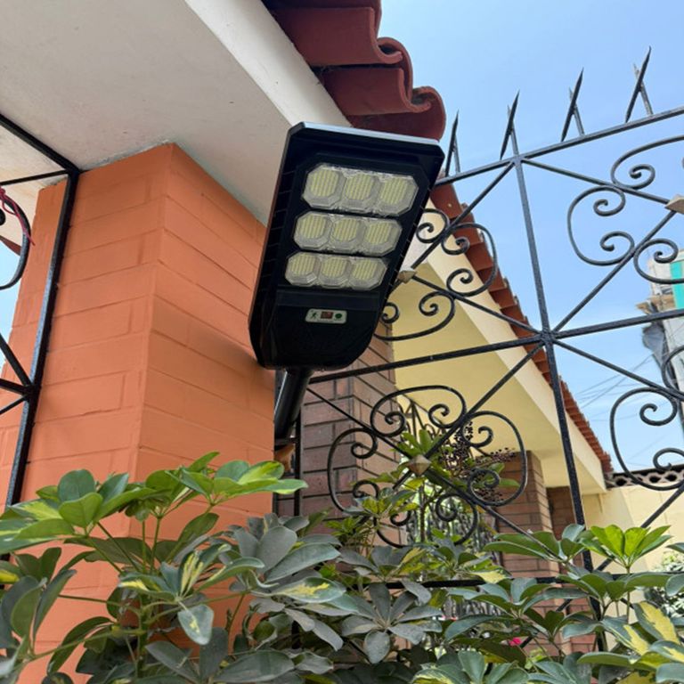 Reflector Solar LED 300W Luz Blanca IP67 V66 con Sensor de Movimiento