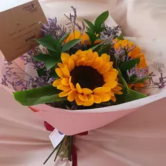 CHAPA ESA FLOR - Ramo con 3 Girasoles