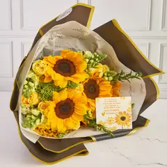 GENERICO - Ramo de 5 Girasoles, Dogo, y rosas amarillas