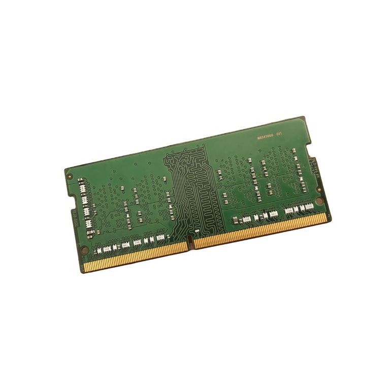Memoria RAM DE 4 GB modelo DDR4 2666