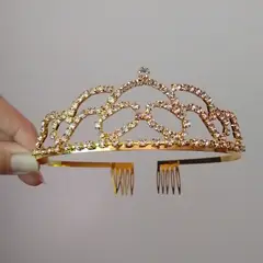 GENERICO - Corona tiara dorada mediana cumpleaños princesa Elsi