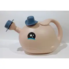 PLASTIMACETA - REGADERA DE PLÁSTICO DE 1.5 L MOD BALLENA BABY CON ROCIADOR TIPO DUCHA DE JARDINERÍA COLOR ROSADO