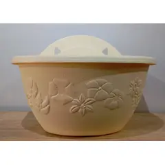 PLASTIMACETA - MACETA DE PARED DE PLÁSTICO MODELO BAJORRELIEVE PERLA DE 34 cm.