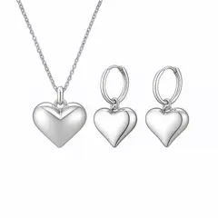 GENERICO - Set Collar y Aretes Corazón Plateado en Acero Inoxidable para Mujer