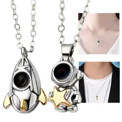 NO LOGO - Collar Para Pareja Astronauta Proyecta Te Amo 100 Idiomas