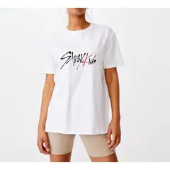 GENERICO - Polo Mujer STRAY KIDS - Blanco