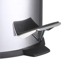 COBRA - Basurero a piso con pedal de 12 litros marca