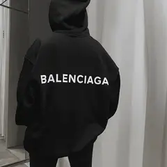 NEBULA - Polera Personalizada - Balenciaga