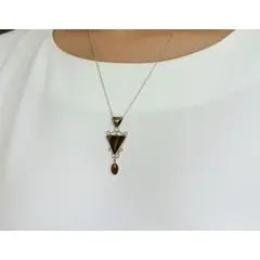 JOYERIA D'PILMER - DIJE DE PLATA CON ARETES PIEDRA OJO DE TIGRE