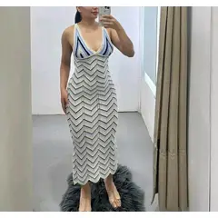 GENERICO - Vestido Largo en Hilo Tacto Suave con Diseño Zigzag y Escote en V