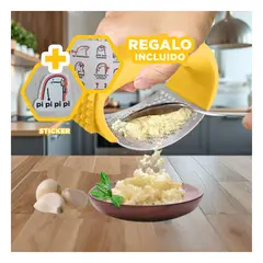 ANIMALIA - Triturador de Alimentos Amarillo Y+Regalo Stickers
