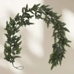 GENERICO - GUIRNALDA NAVIDEÑA DE PINO ARTIFICIAL PREMIUM