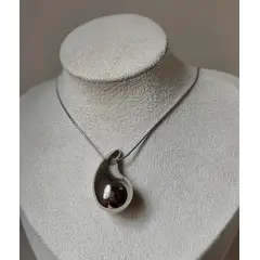 GENERICO - Collar Bottega Acero inoxidable PVD