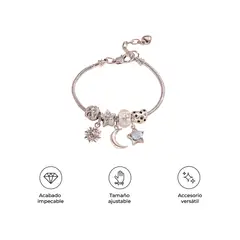S&T - Pulsera Plateada Ajustable con Dijes Estrella Luna y Sol