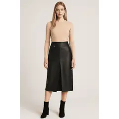 AMA OUTFITTERS - FALDA LUNA DE CUERINA