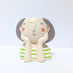 GENERICO - Maceta Decorativa Dama Verano Rayas Resina Premium