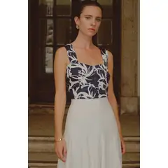 CAMILA VIALI - Top Yeral