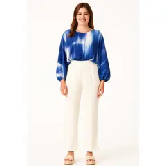 AMA OUTFITTERS - BLUSA DE SEDA NEW GLOBE