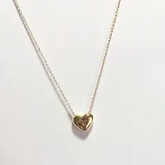 GENERICO - Collar Dorado Largo con Corazón Bombeado Cadena Elegante Regulable y de Brillo Duradero