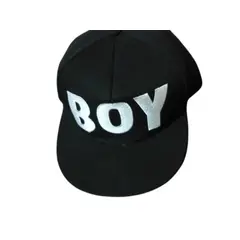 GENERICO - Gorra Negra con visera plana,con Regulador Y la palabra Boy