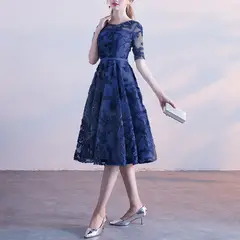 GENERICO - Vestido midi bordado - Vestido Sofia