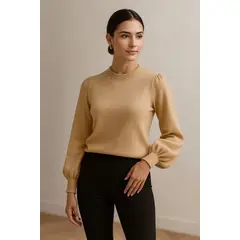AMA OUTFITTERS - SWEATER DE CASHMERE CON PEDRERIA ALMA
