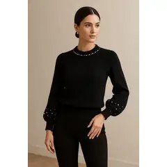 AMA OUTFITTERS - SWEATER DE CASHMERE CON PEDRERIA ALMA