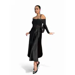 AMA OUTFITTERS - FALDA DE SATIN NEMESIS