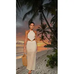 AMA OUTFITTERS - SET TOP Y FALDA DE HILO SYLVI