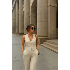 AMA OUTFITTERS - CHALECO SASTRERO CON BOTONES