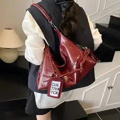 GENERICO - CARTERA ROJA TOTE BRILLANTE LOLITAS