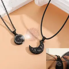 GENERICO - COLLAR PAREJA MAGNÉTICO 2 EN 1 SOL LUNA NEGRO 100 IDIOMAS TE AMO