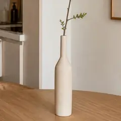 LAR DANIELSEN - Jarrón delgado minimalista beige - Dubai