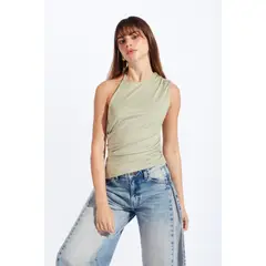 LUVARO - Top Asimétrico Escote Espalda