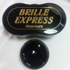 GENERICO - RENOVADOR NEGRO 50 ML + ESPONJA AUTOBRILLANTE / CUEROS CALZAODS / EUROPA