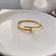 GENERICO - Pulsera dorada de acero inoxidable Hana