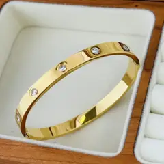 GENERICO - Pulsera dorado de acero inoxidable Valeria con incrustaciones