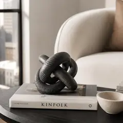 LAR DANIELSEN - Nudo decorativo de madera Knot - Acabado natural negro - Nodo